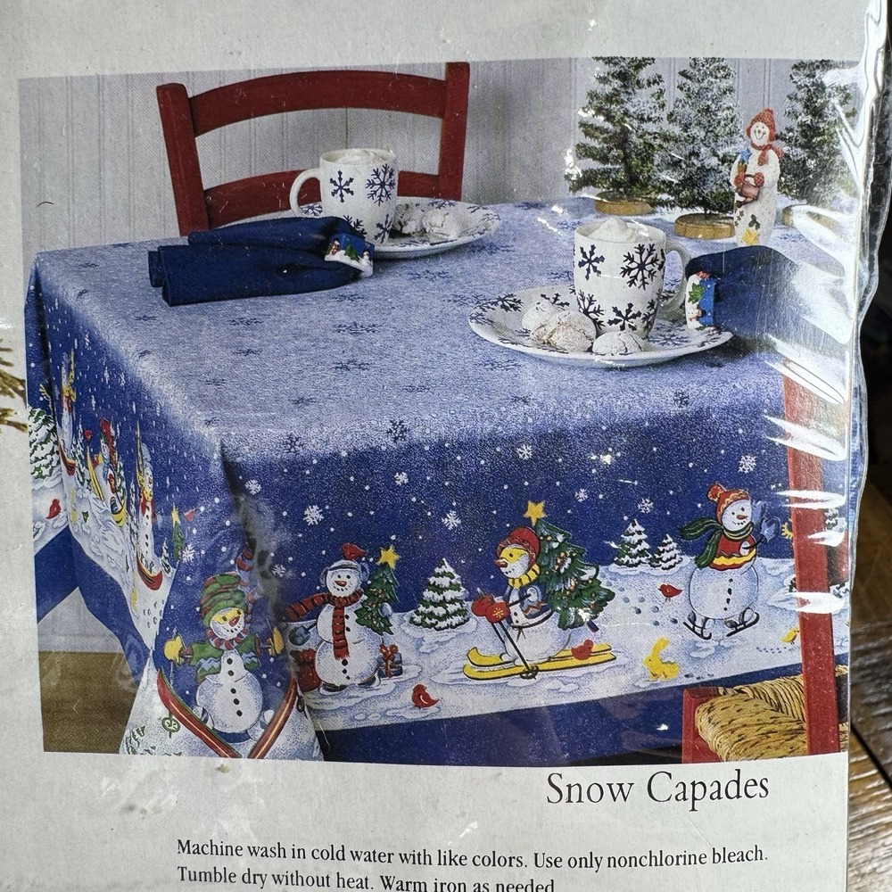 Vtg NOS Blue 70" Round‎ Christmas "Snow Capades" Snowman Snowflake Cotton Blend